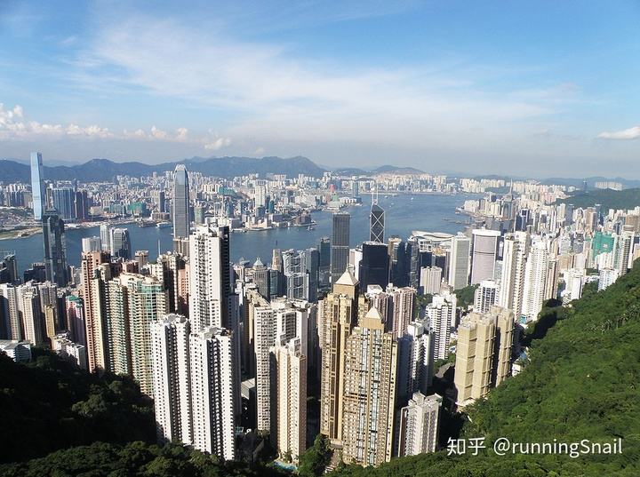 香港有几平方公里(香港每平方公里几人)