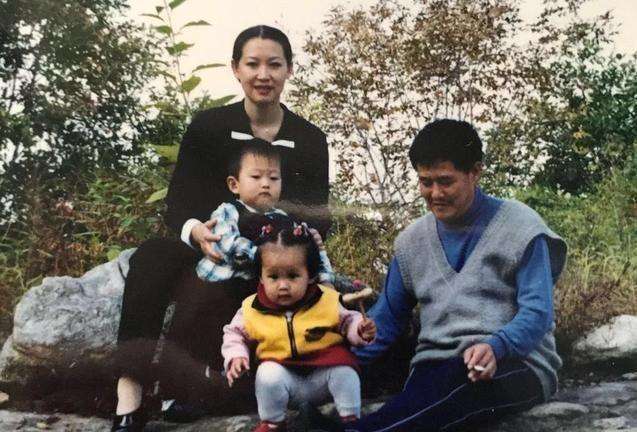 陈佩斯三任妻子(朱时茂三个太太是谁)