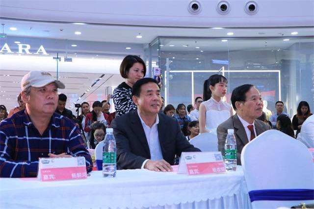 万达老板(万达老总王健林简历)