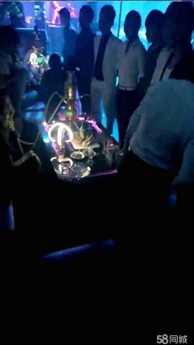 招聘私人男鸭包吃住微信(做鸭子遇到最恶心的事儿吧)