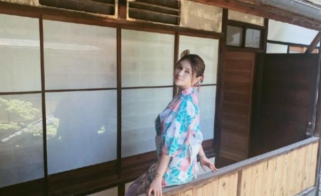 张琪格48秒视频(斗鱼七哥16年曲播回放)