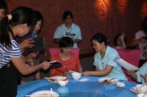 沈冰小我简介(沈冰判的几年)