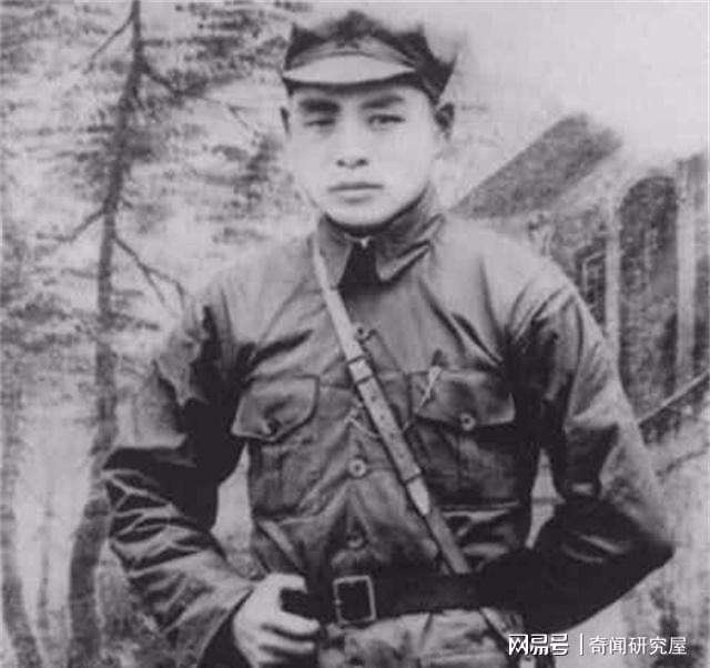 包罗开国王近山中将与韩雪的关系的词条