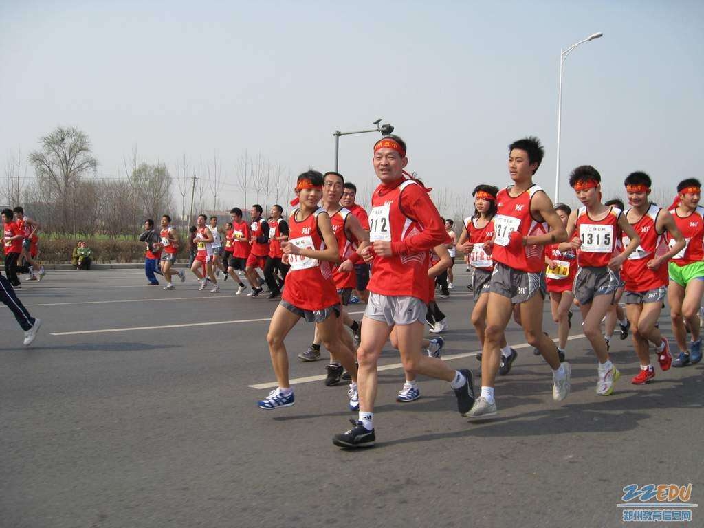 包罗半程马拉松一般人时间的词条