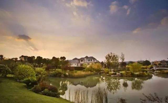 南京十豪富人区(南京最贵的小区排名)