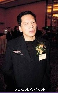 蔡子明(蔡子明爆头的照片)