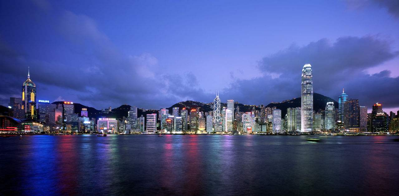 香港有几平方公里(香港和哪个城市一般大) 香港有几平方公里(香港和哪个城市一般大)