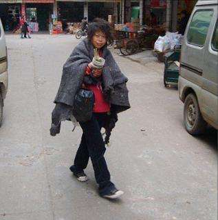 陈金陵(陈金凌灿烂时照片)