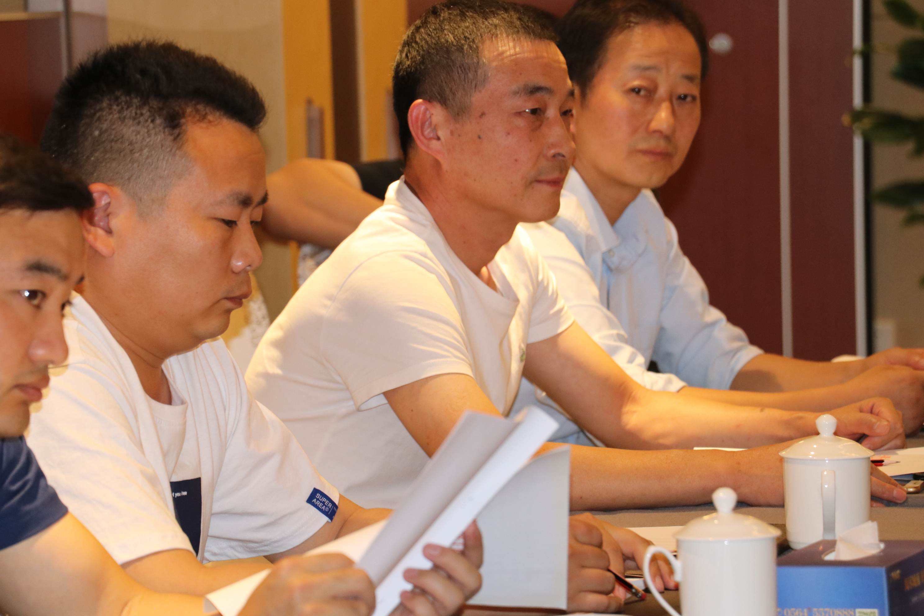 陈金陵(陈金凌灿烂时照片)