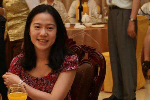 翁帆小我材料简历(翁帆前5夫照片44) 翁帆小我材料简历(翁帆前5夫照片44)